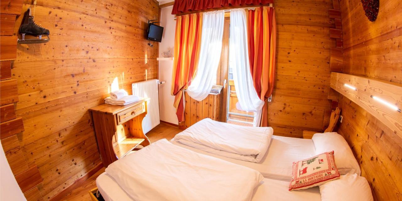 Hotel Capriolo Madesimo Exterior photo