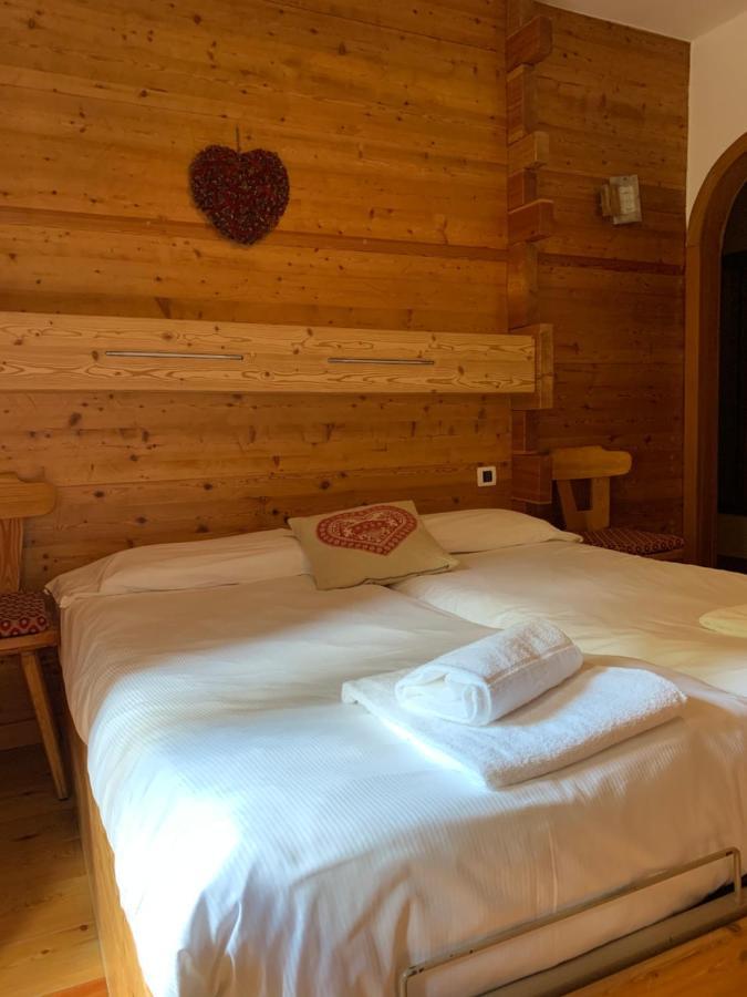 Hotel Capriolo Madesimo Exterior photo