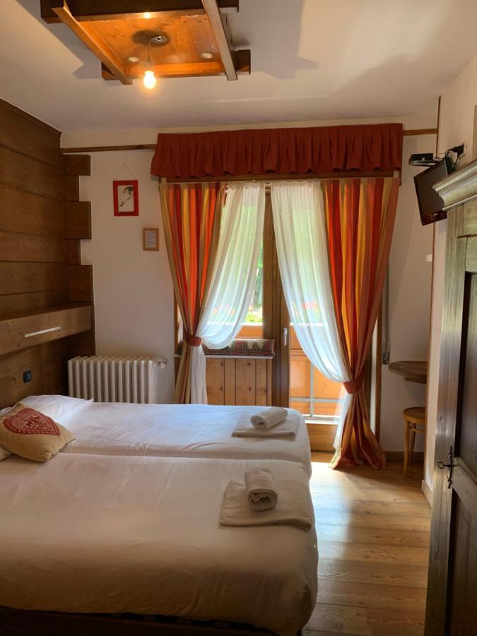 Hotel Capriolo Madesimo Exterior photo